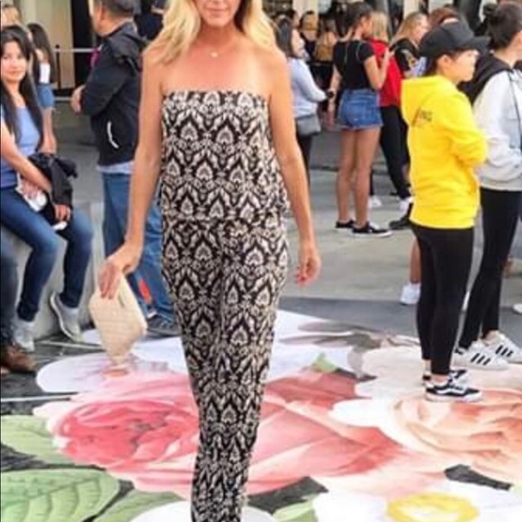 STRAPLESS JUMPSUIT SMALL - Picture 5 of 7